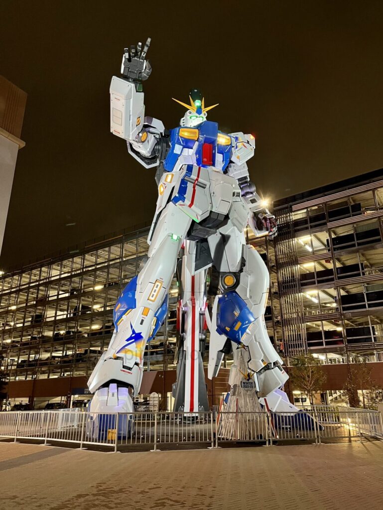 ららぽーと福岡のνガンダム